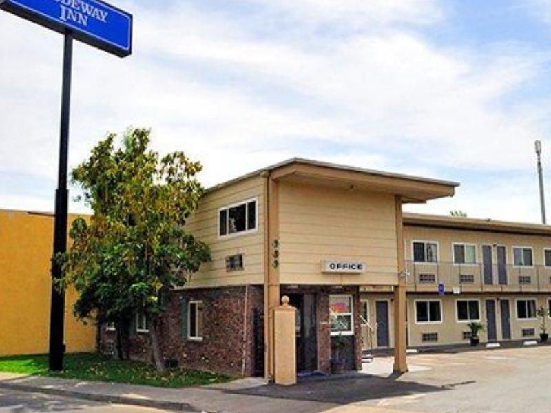 Parkway Inn เฟรสโน ภายนอก รูปภาพ